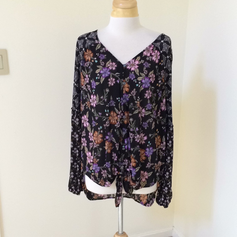 NWT! Style & Co XL black combo bordered blossom blouse